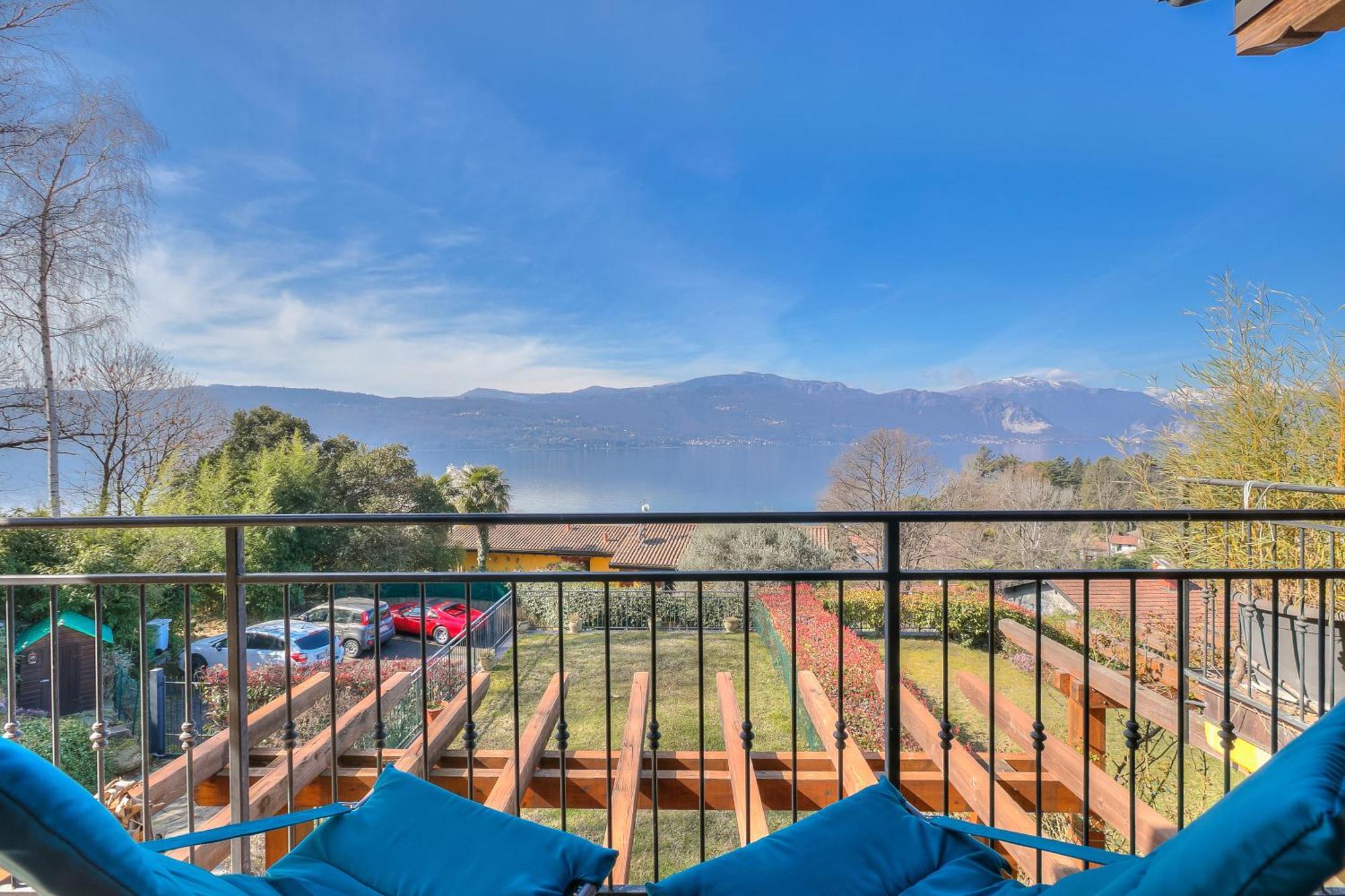 La Brezza Del Lago Maggiore With View - Happy Rentals Laveno-Mombello Exterior photo